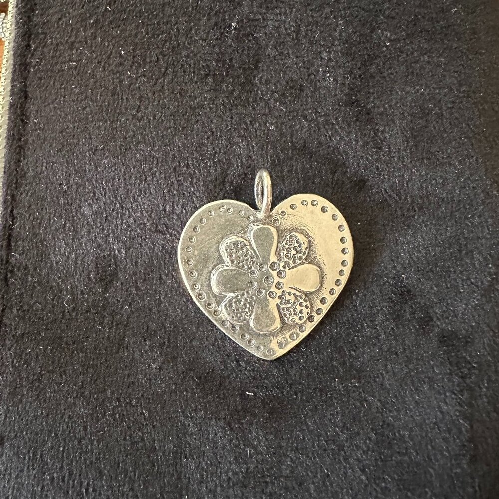Coin Heart Flower Pendant made from Silver US Half Dollar Coin Money - Picture 3 of 3
